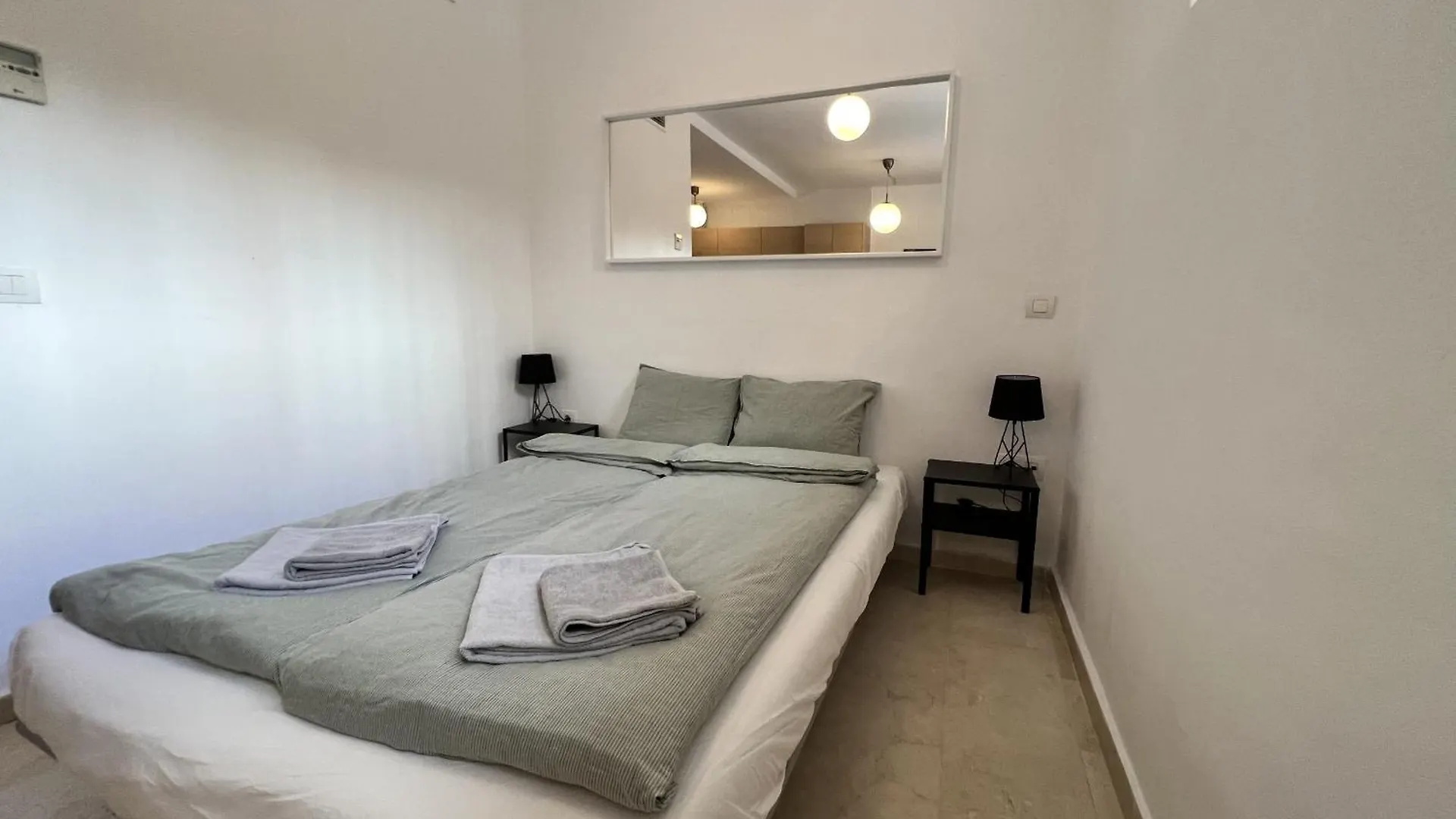 Cozy Central Studio In Pasaje Olletas Malaga Apartment