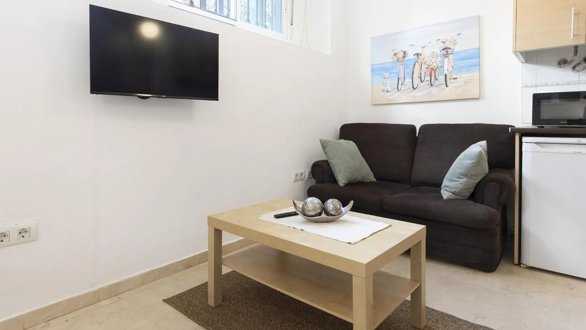 Apartment Cozy Central Studio In Pasaje Olletas Malaga