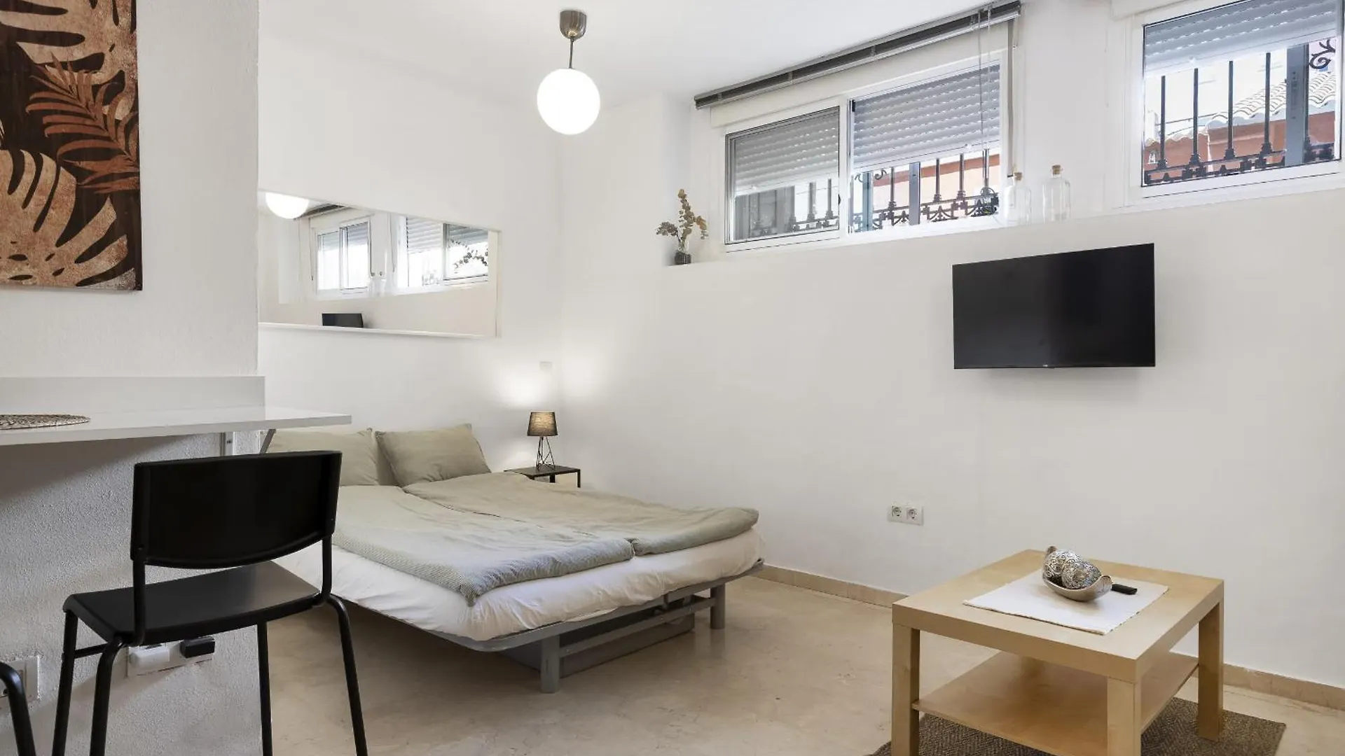 Cozy Central Studio In Pasaje Olletas Malaga Spain